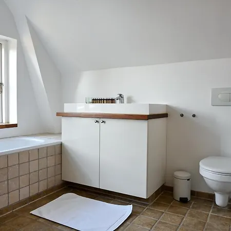 Super Cozy 3 Bedroom Duplex In Frederiksberg Close To Zoo Apartment