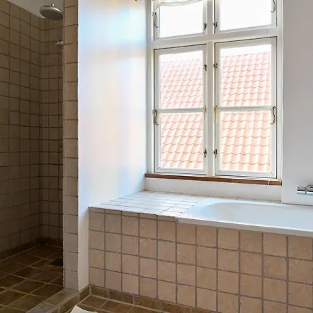Apartment Super Cozy 3 Bedroom Duplex In Frederiksberg Close To Zoo