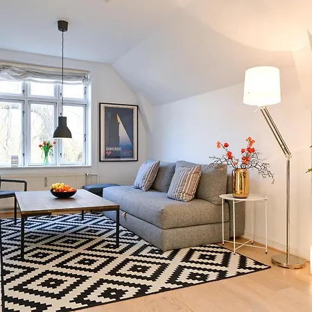 Apartment Super Cozy 3 Bedroom Duplex In Frederiksberg Close To Zoo
